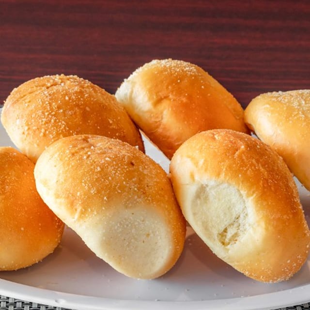 Pandesal (Pack of 12).