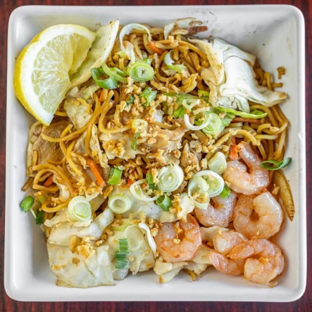 Pancit Canton.