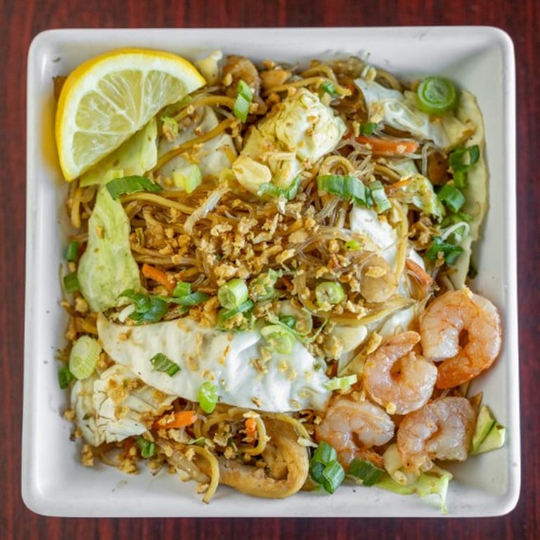 Pancit: A Filipino Delight